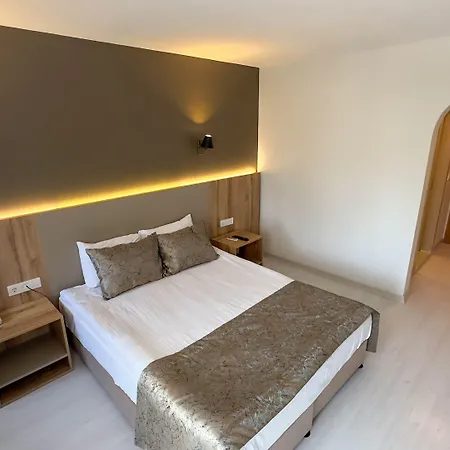 Ephesus Hitit Restaurant 4*